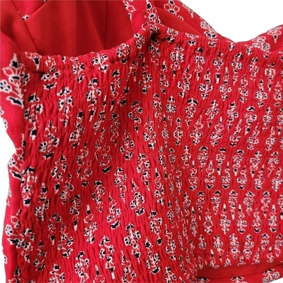 𝅺RED Floral Crop Tube Top Molded Cups Adjustable Straps Size L Band of Gypsies - Picture 3 of 9